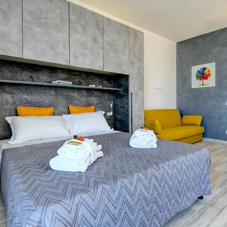Studio Baldo - Brenzone Holiday Apartments Екстер'єр фото